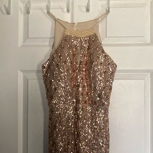 sequin prom dress. Size medium. Fits like mermaid (tight to loose) Built in pads